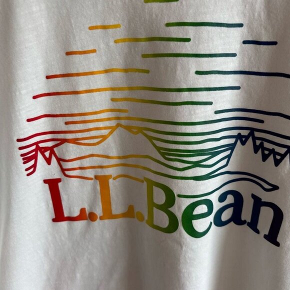 L L Bean Men Short Sleeve Round Neck Rainbow Graphic Cotton Shirt White Size XL - Picture 6 of 8